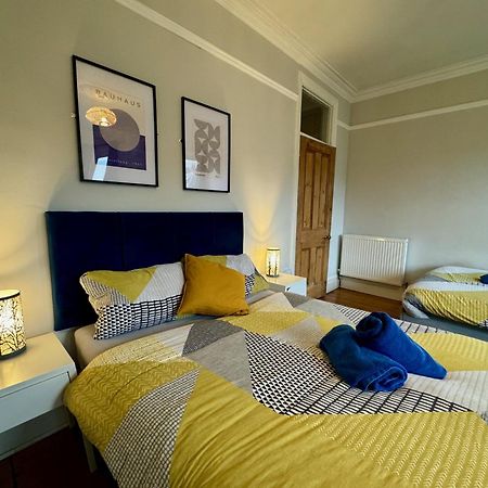 Large Citycentre Townhouse & Hot Tub, Pool Table And Offroad Parking Cardiff Luaran gambar