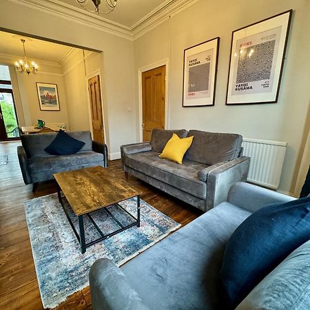Large Citycentre Townhouse & Hot Tub, Pool Table And Offroad Parking Cardiff Luaran gambar