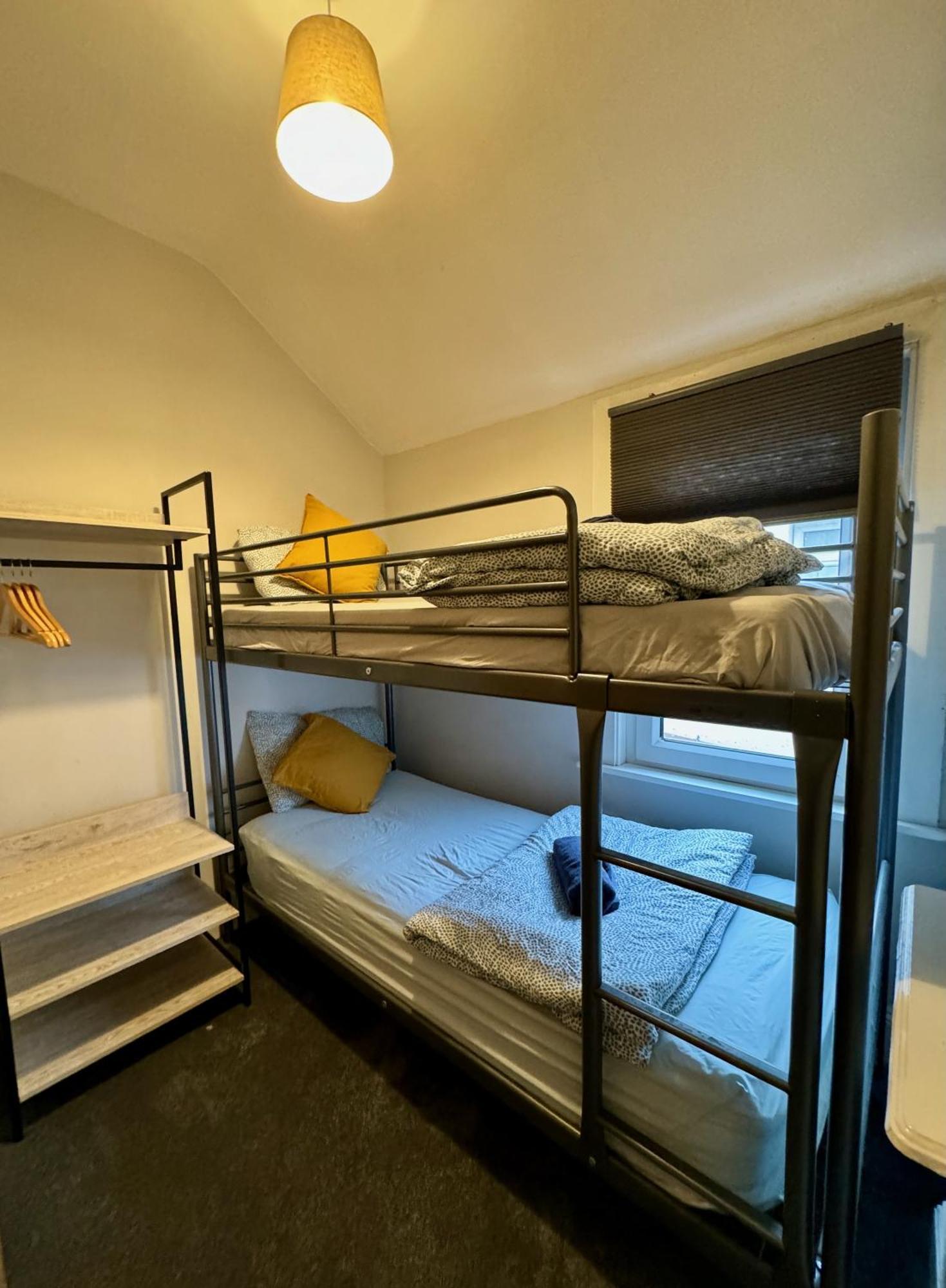 Large Citycentre Townhouse & Hot Tub, Pool Table And Offroad Parking Cardiff Luaran gambar
