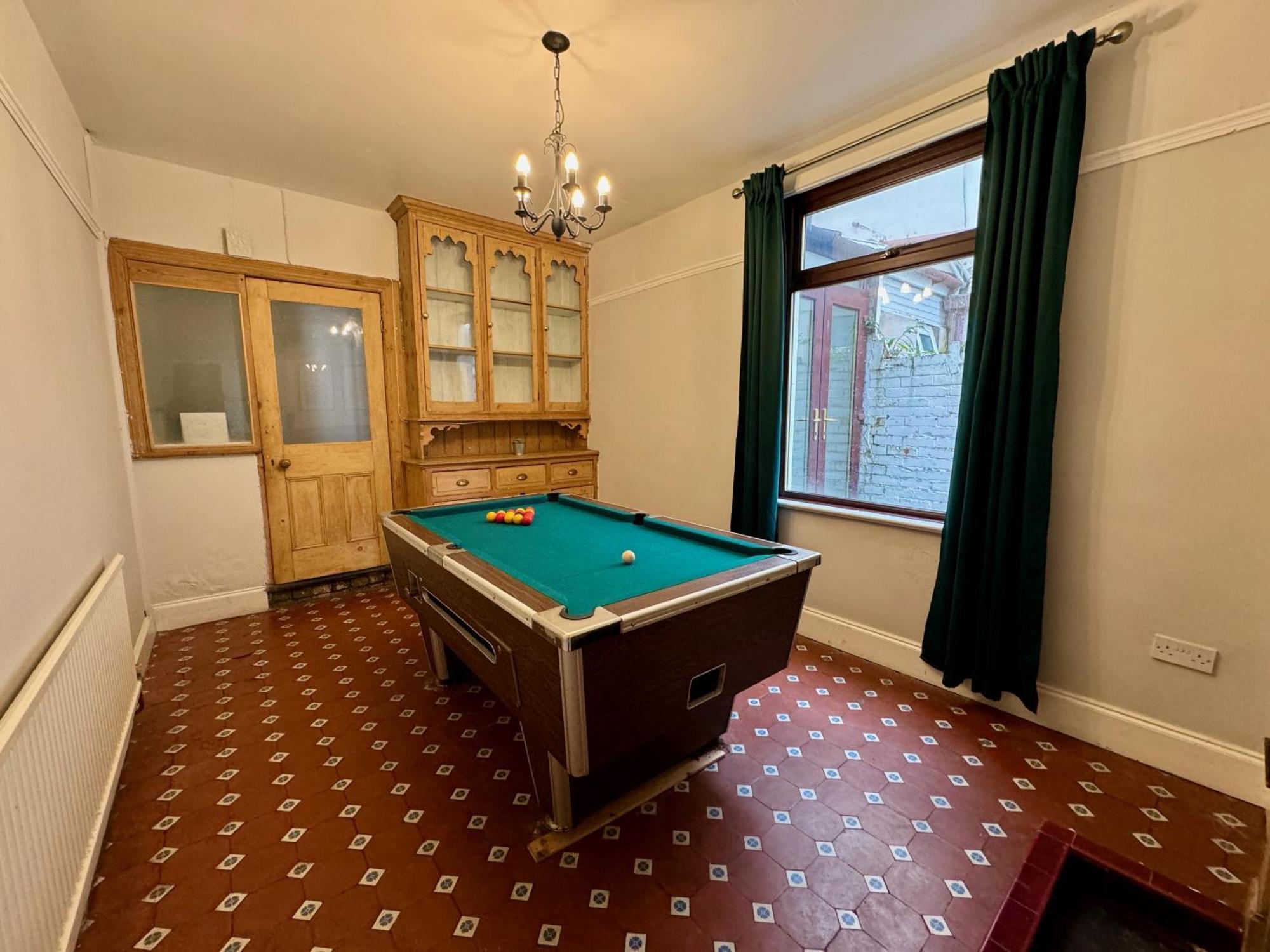 Large Citycentre Townhouse & Hot Tub, Pool Table And Offroad Parking Cardiff Luaran gambar